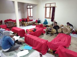 LATIHAN RUTIN KARAWITAN